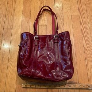 Vtg Y2K Coach burgundy patent leather tote bag